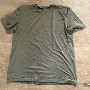 Men's Lulu lemon Shirt
